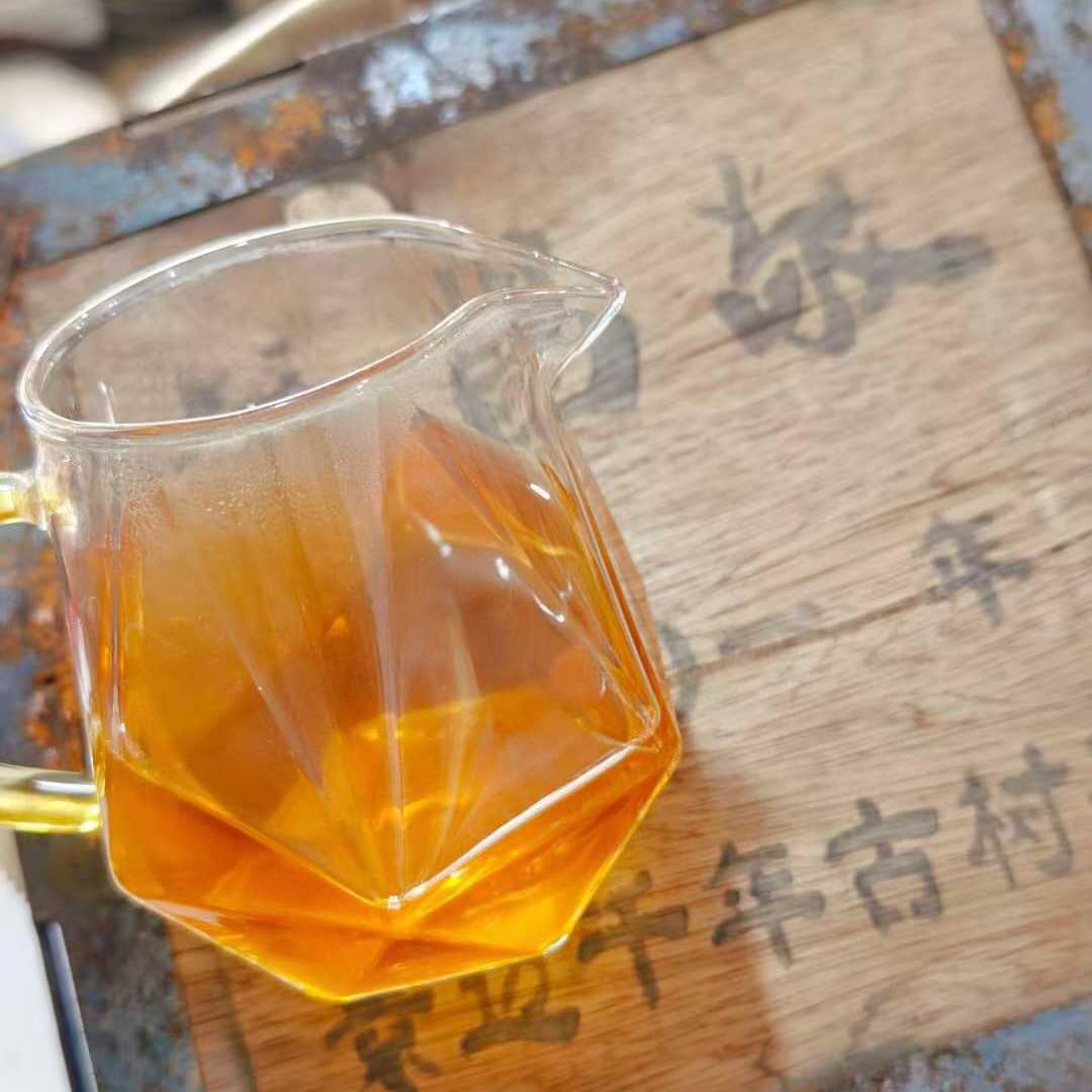 2001 Vintage Jingmai Millennium Ancient Tree Raw Puerh Tea - Image 3